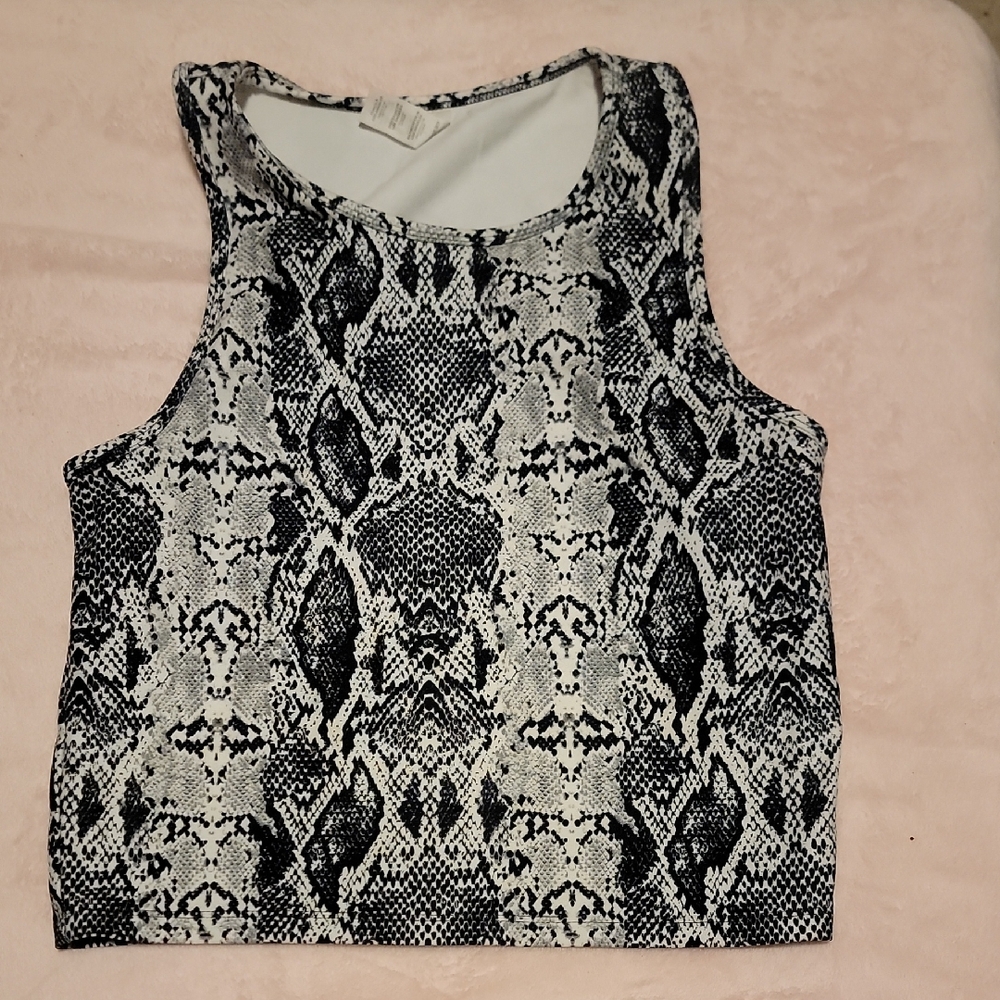 Balance Collection Monochrome Snake Print Crop Top